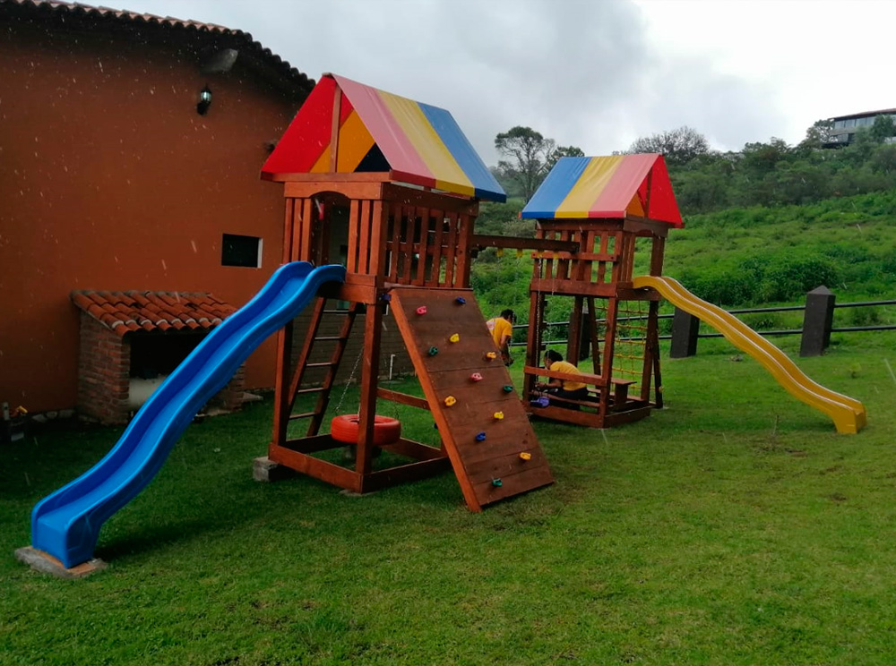 Mobiliario Urbano, Botes para Basura, Bancas para Parque, Ejercitadores, Juegos, Contenedores, Mupis, Metálicos, Inoxidables, Ecológicos en México.